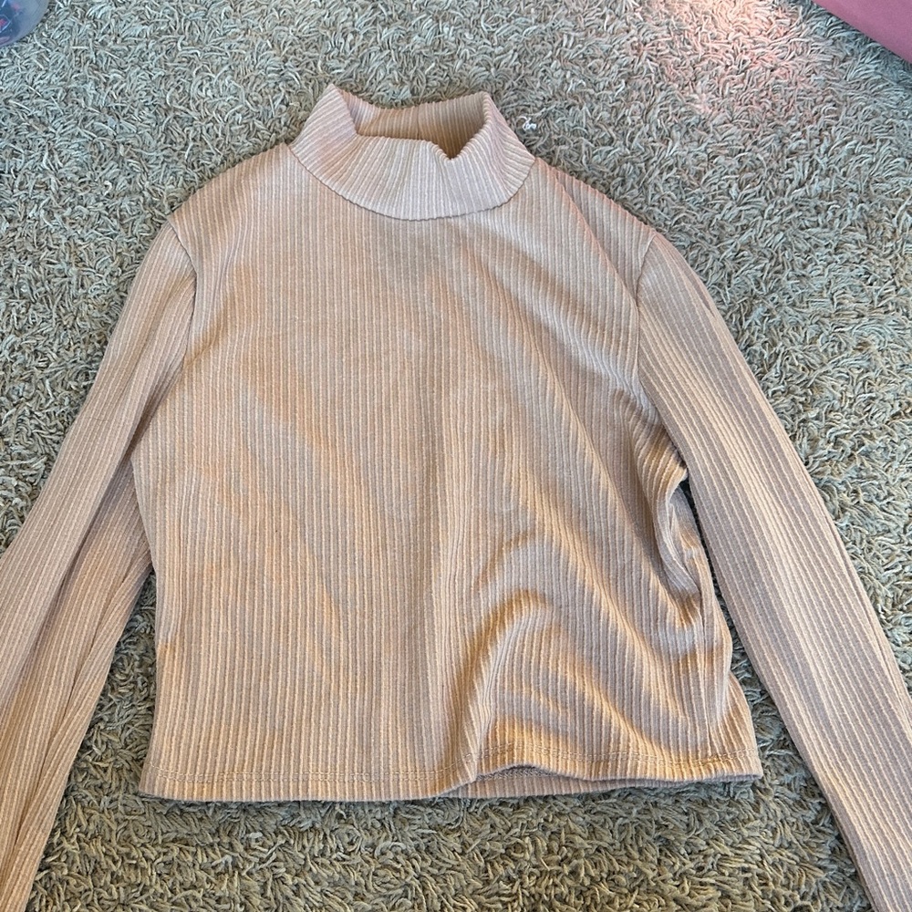 Timing Women's Ribbed Turtleneck Sweater - Tan